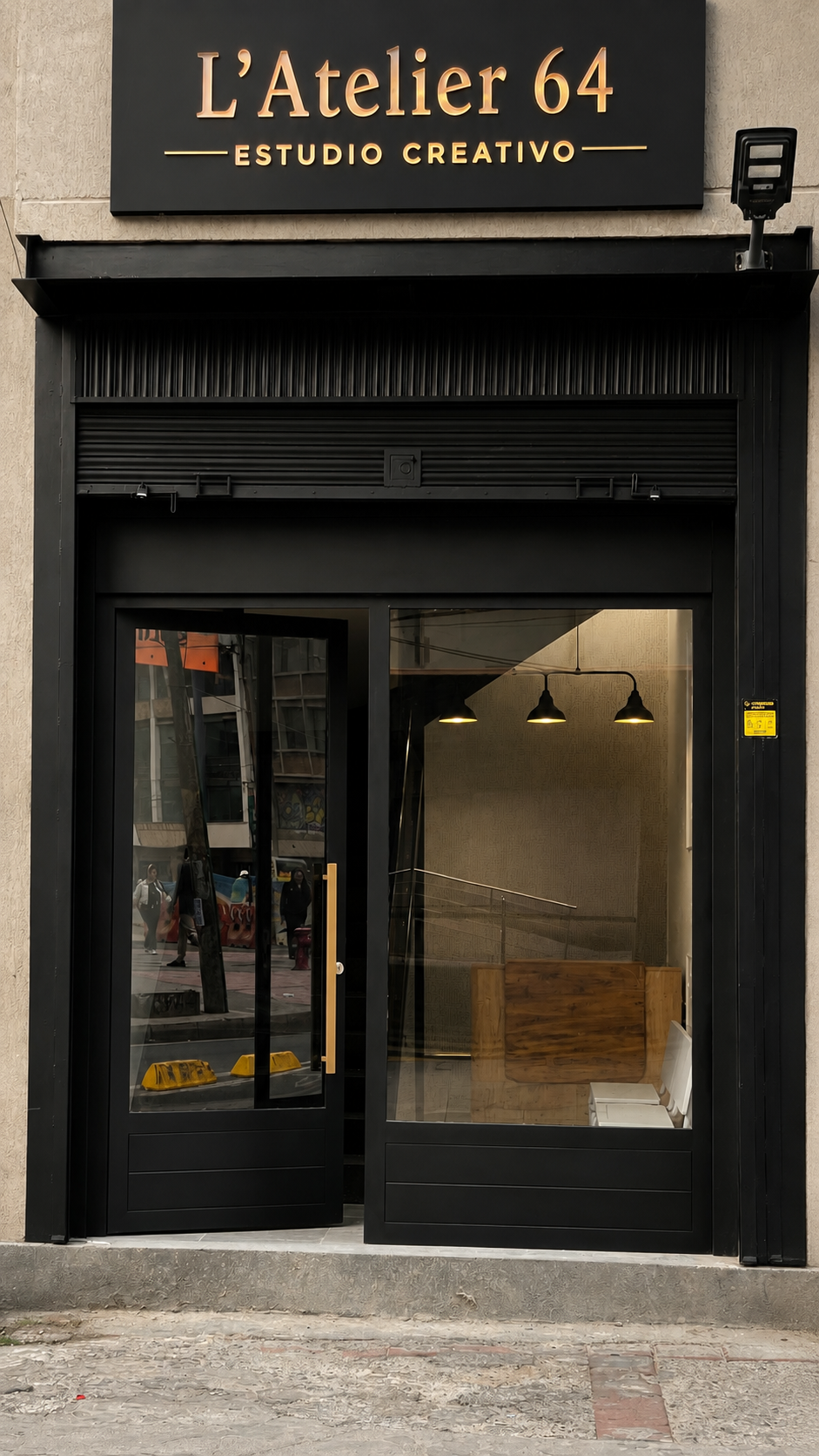 Fachada L'ATELIER 64 Estudio Creativo — Calle 64 Chapinero, Bogotá